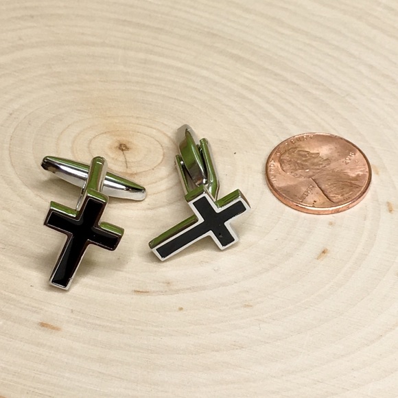 Silver And Black Enamel Religious Cross Cufflinks - Picture 3 of 8